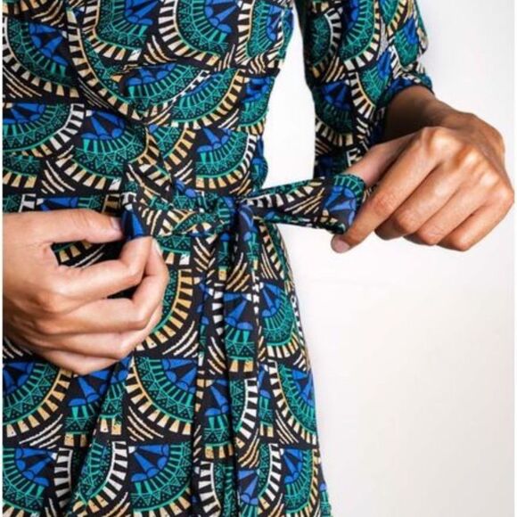 New in package!Women's Green Journey Maxi Wrap Dress African Peacock - Picture 2 of 4